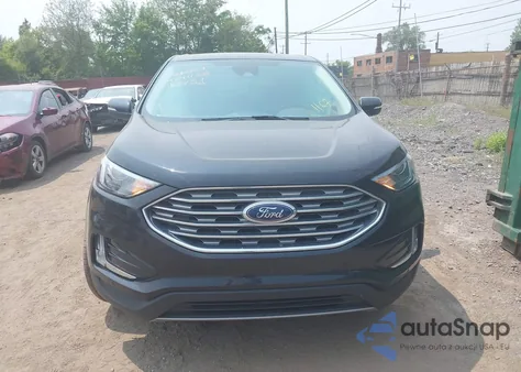 2024 Ford Edge Titanium z USA, uszkodzony, nr VIN 2FMPK4K9XRBB21167